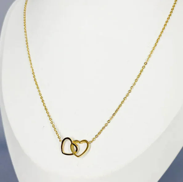 Collar con Colgante de Amor