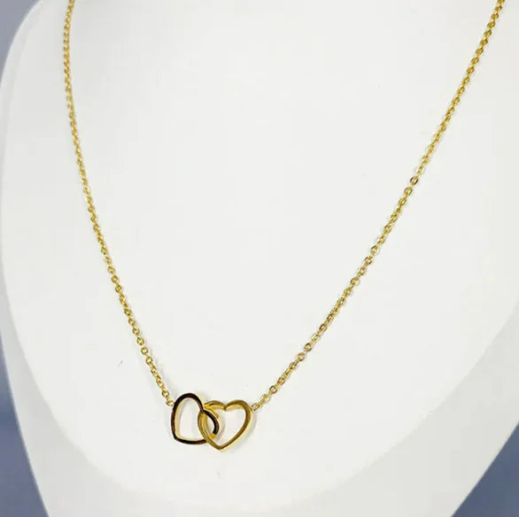 Collar con Colgante de Amor